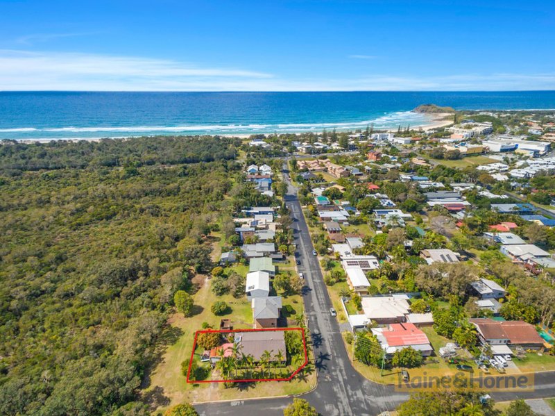 27 Tamarind Avenue, Bogangar NSW 2488