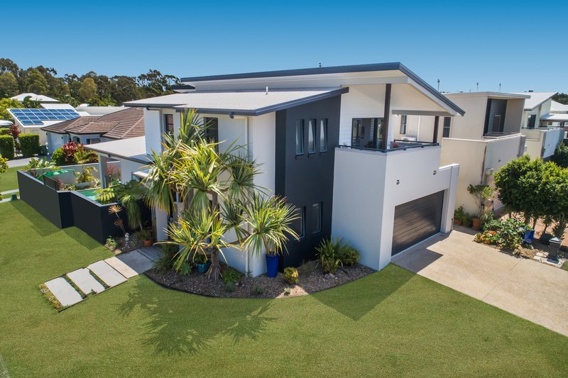 Photo - 27 Tarawa St , Kawana Island QLD 4575 - Image 2