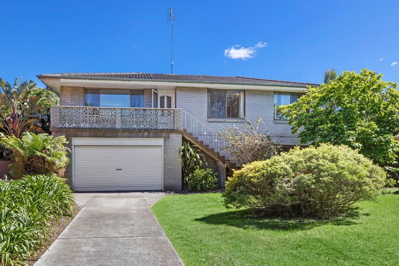 Photo - 27 Tarra Crescent, Dee Why NSW 2099 - Image