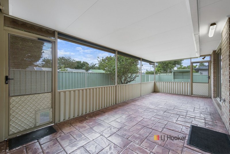 Photo - 27 Tenth Avenue, Budgewoi NSW 2262 - Image 7