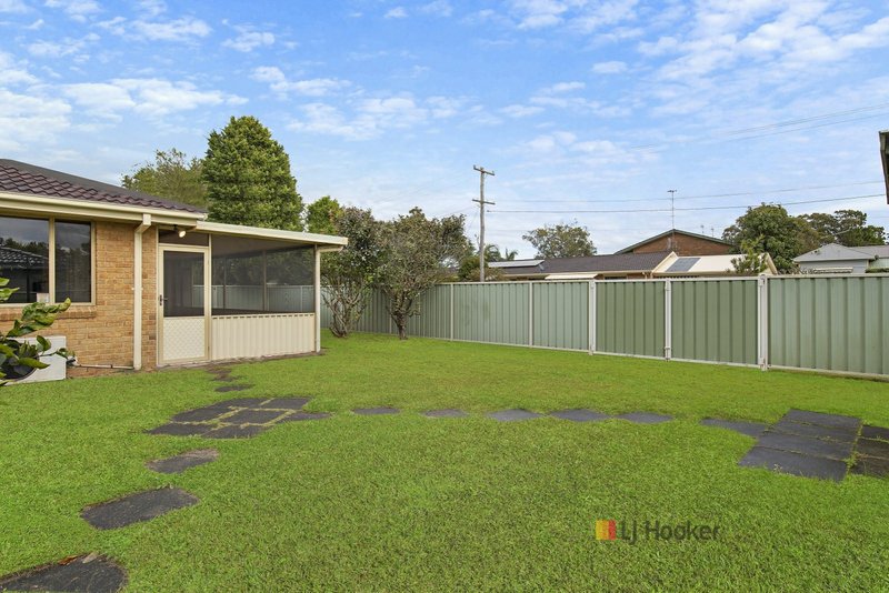 Photo - 27 Tenth Avenue, Budgewoi NSW 2262 - Image 12