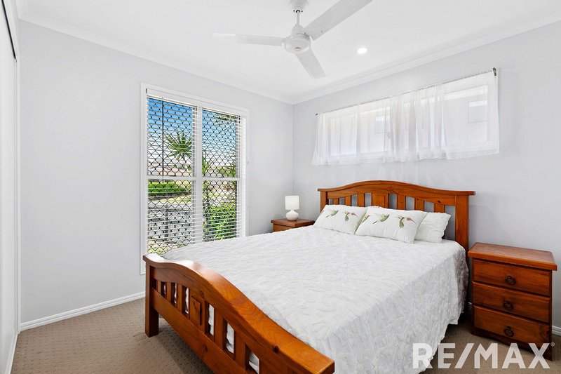 Photo - 27 Teresa Street, Nikenbah QLD 4655 - Image 10