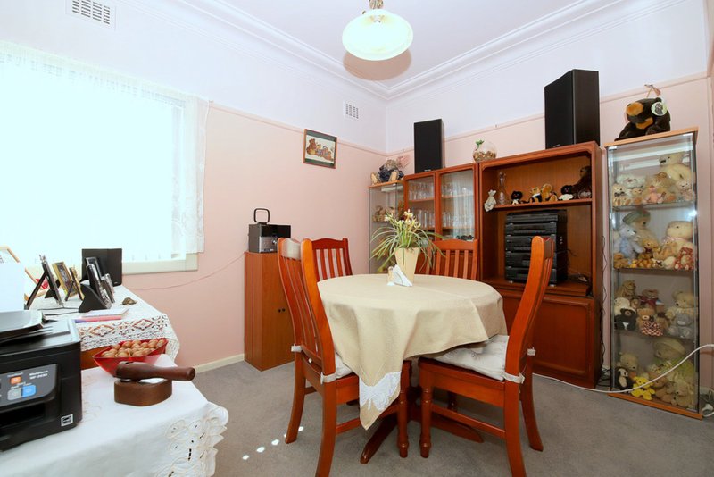 Photo - 27 The Avenue, Yagoona NSW 2199 - Image 4