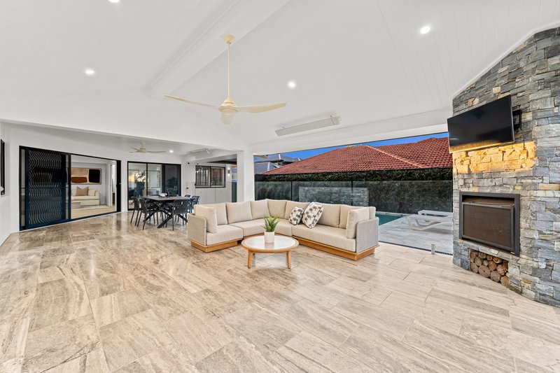 Photo - 27 The Crescent, Underwood QLD 4119 - Image 11