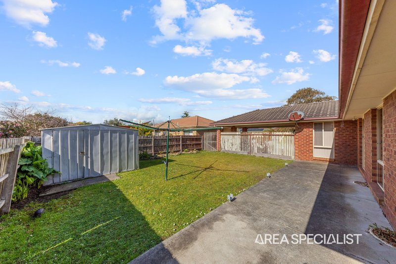 Photo - 27 Thomas Place, Pakenham VIC 3810 - Image 13