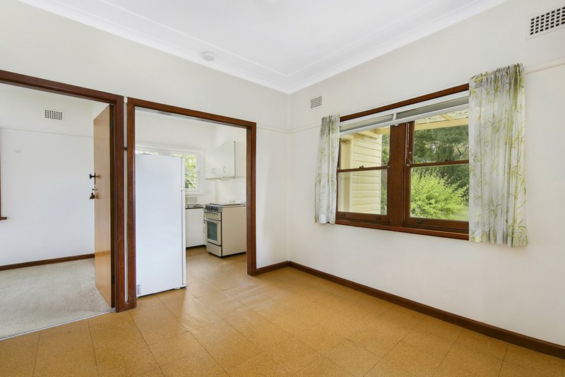 Photo - 27 Thomas Street, North Manly NSW 2100 - Image 5