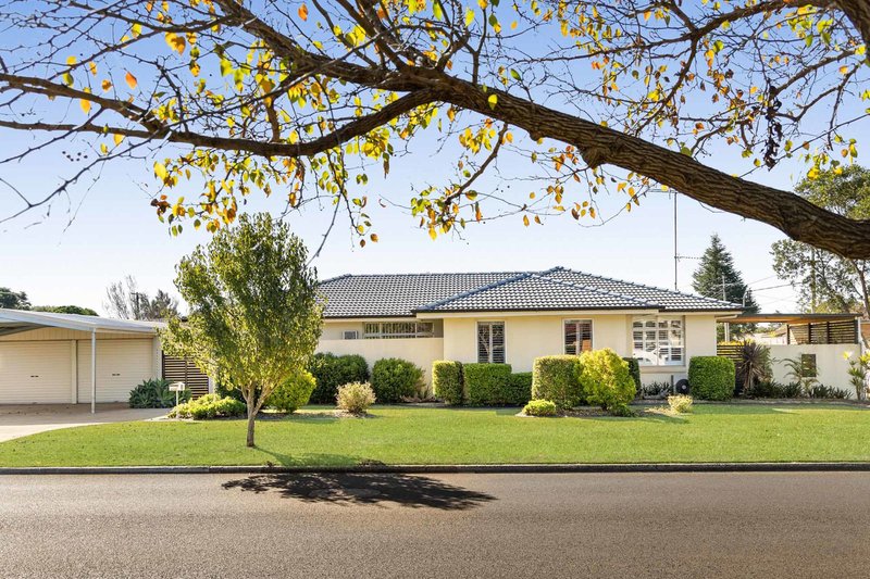 Photo - 27 Tomkinson Street, Wilsonton QLD 4350 - Image 1