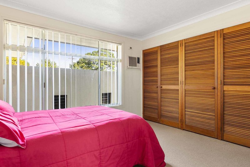 Photo - 27 Tomkinson Street, Wilsonton QLD 4350 - Image 12