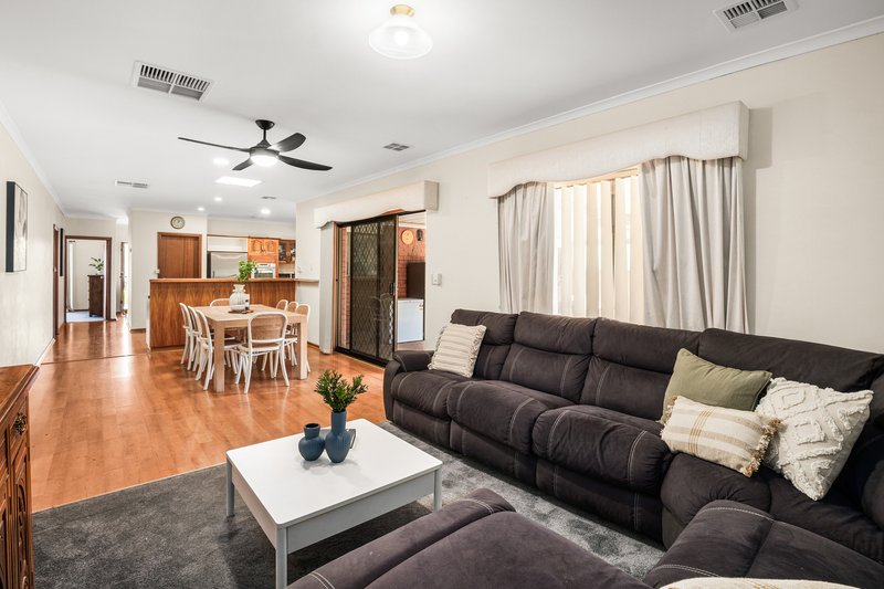 Photo - 27 Torresan Crescent, Flagstaff Hill SA 5159 - Image 4