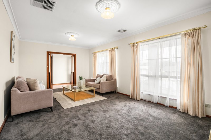 Photo - 27 Torresan Crescent, Flagstaff Hill SA 5159 - Image 12