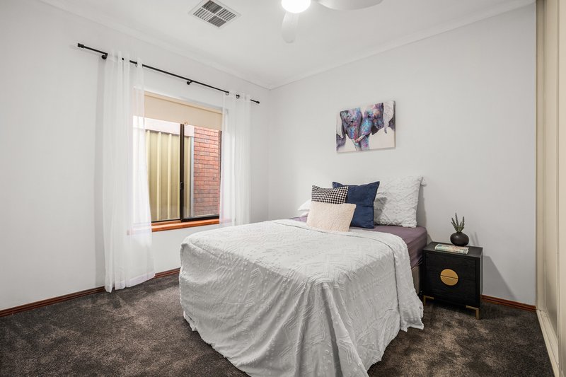 Photo - 27 Torresan Crescent, Flagstaff Hill SA 5159 - Image 19