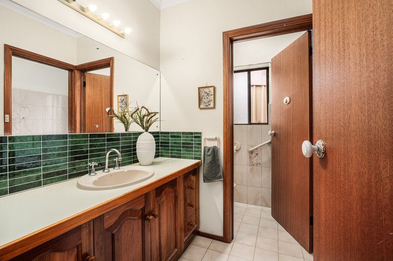 Photo - 27 Torresan Crescent, Flagstaff Hill SA 5159 - Image 23