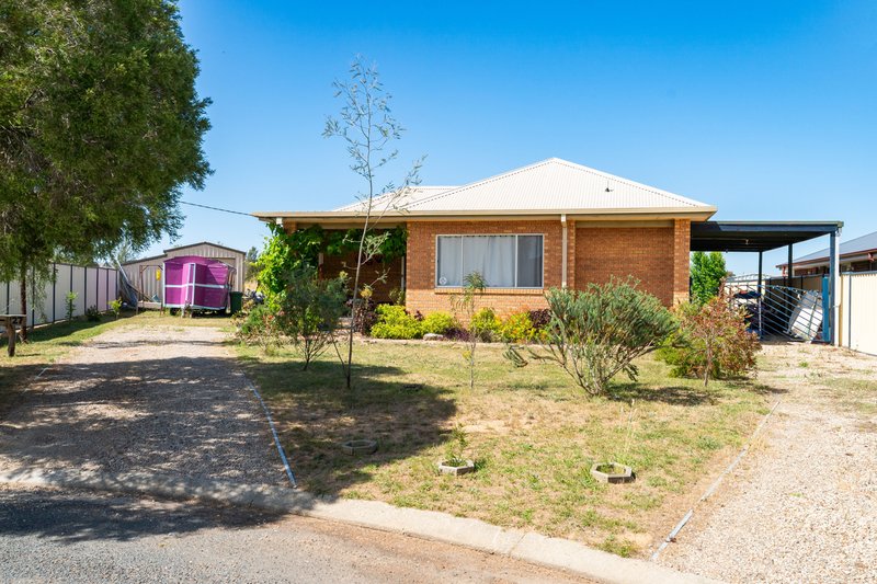 27 Townview Avenue, Walla Walla NSW 2659