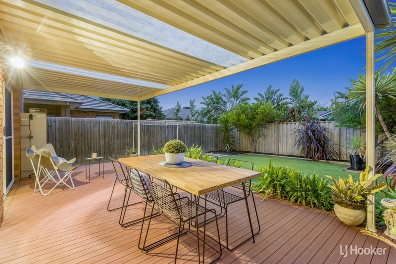 Photo - 27 Turnstone Drive, Point Cook VIC 3030 - Image 11