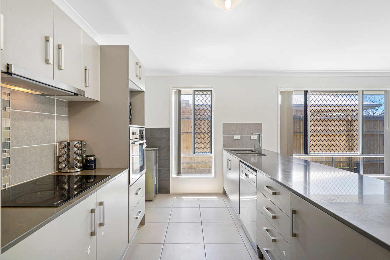 4-bedroom house at 27 Turtle Place, Karawatha, QLD 4117, Brisbane, Queensland