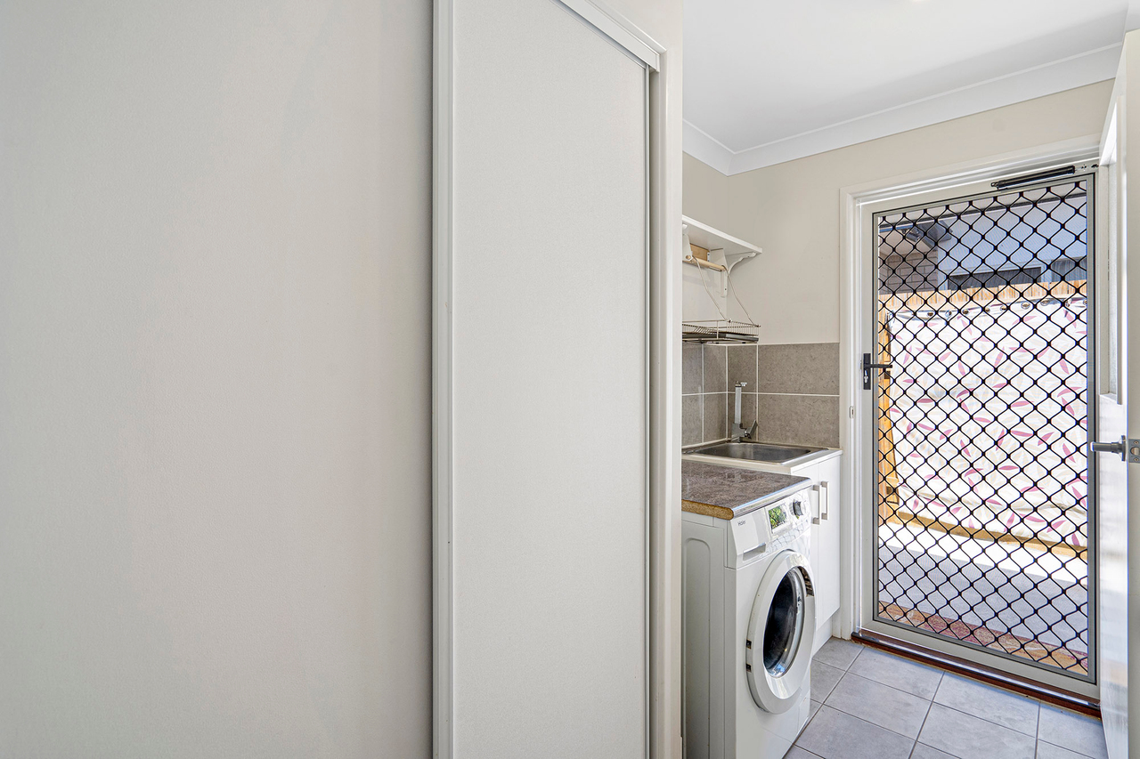 4-bedroom house at 27 Turtle Place, Karawatha, QLD 4117, Brisbane, Queensland