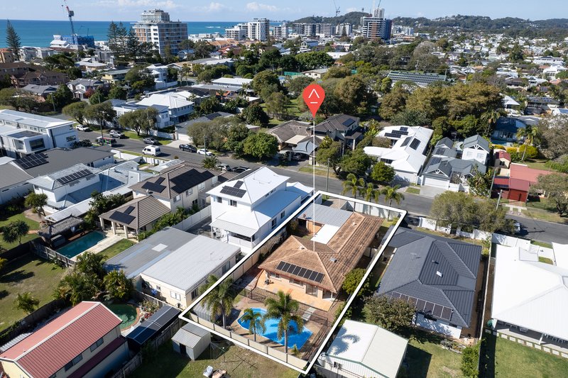 Photo - 27 Twelfth Avenue, Palm Beach QLD 4221 - Image 1