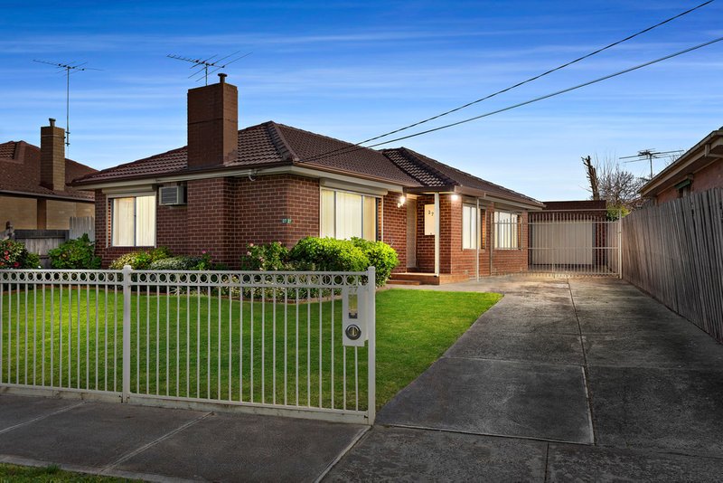 27 Valerie Street, Lalor VIC 3075