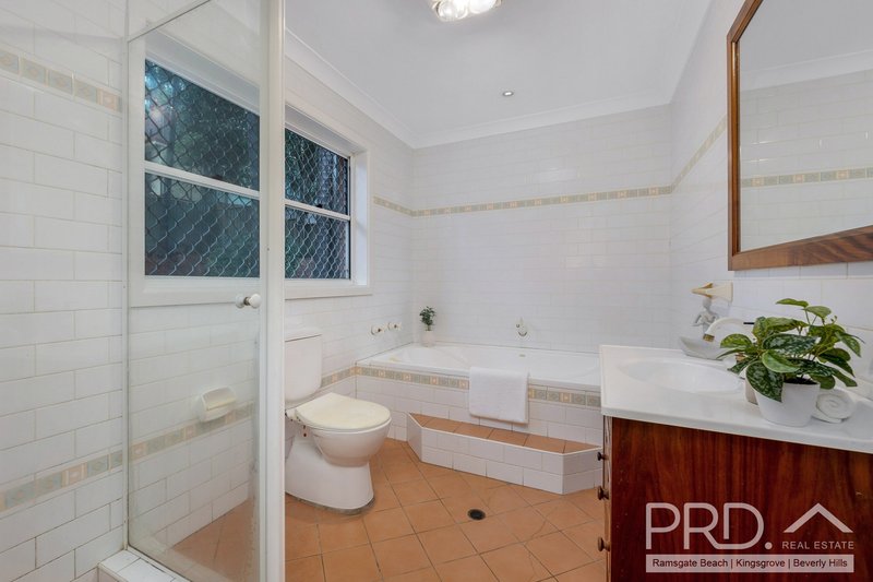 Photo - 27 Valley Road, Padstow Heights NSW 2211 - Image 13