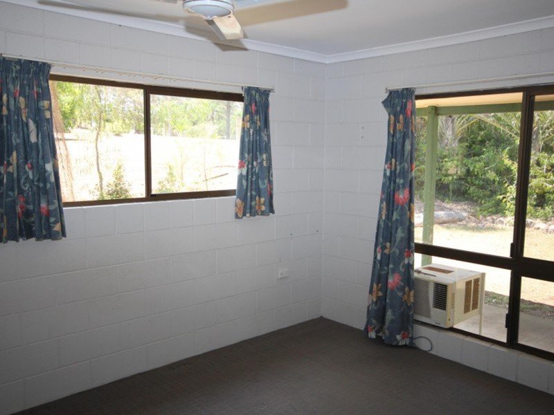 Photo - 27 Van Doren Road, Southside QLD 4570 - Image 10