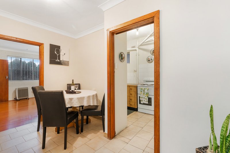 Photo - 27 Veron Street, Fairfield East NSW 2165 - Image 5