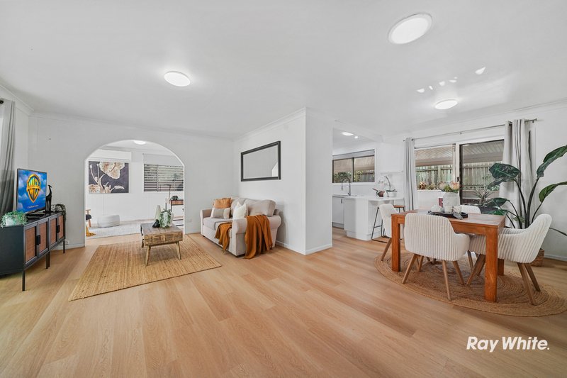Photo - 27 Veronica Avenue, Daisy Hill QLD 4127 - Image 9