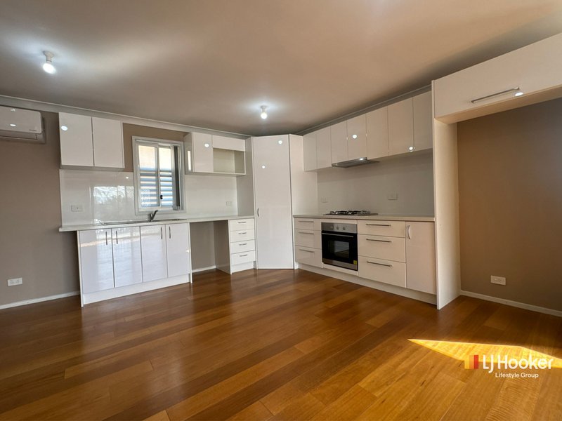 Photo - 2/7 View Street, Camden NSW 2570 - Image 2