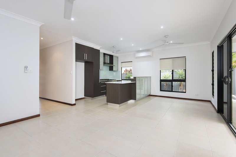 Photo - 27 Villaflor Crescent, Woolner NT 0820 - Image 3