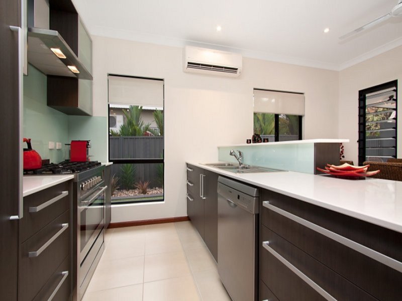 Photo - 27 Villaflor Crescent, Woolner NT 0820 - Image 12