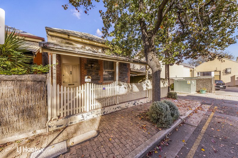 Photo - 27 Vincent Place, Adelaide SA 5000 - Image 2