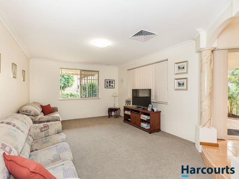 Photo - 27 Waldorf Ramble , Currambine WA 6028 - Image 4