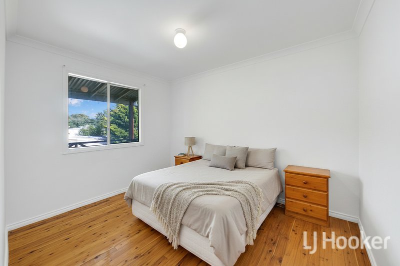 Photo - 27 Walsh Street, Ballan VIC 3342 - Image 8