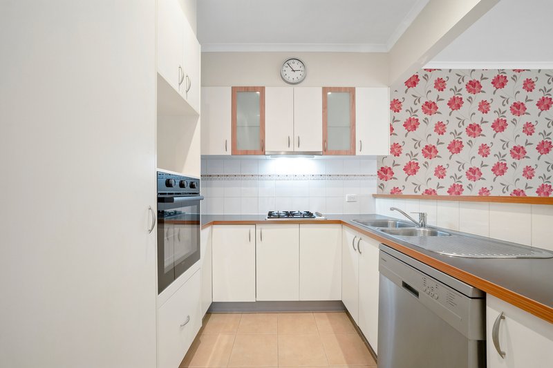 Photo - 27 Watling Grove, Ferntree Gully VIC 3156 - Image 2