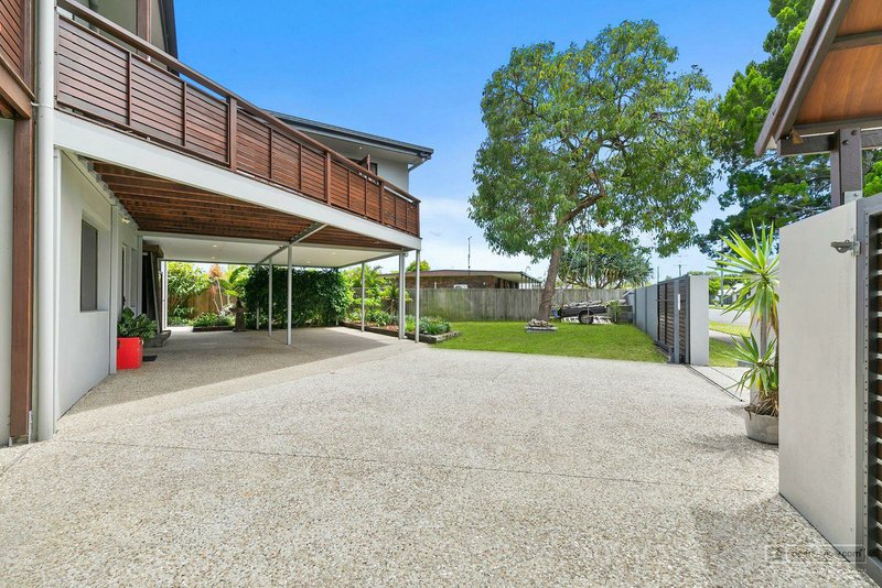 Photo - 27 Wattle Avenue, Bongaree QLD 4507 - Image 5