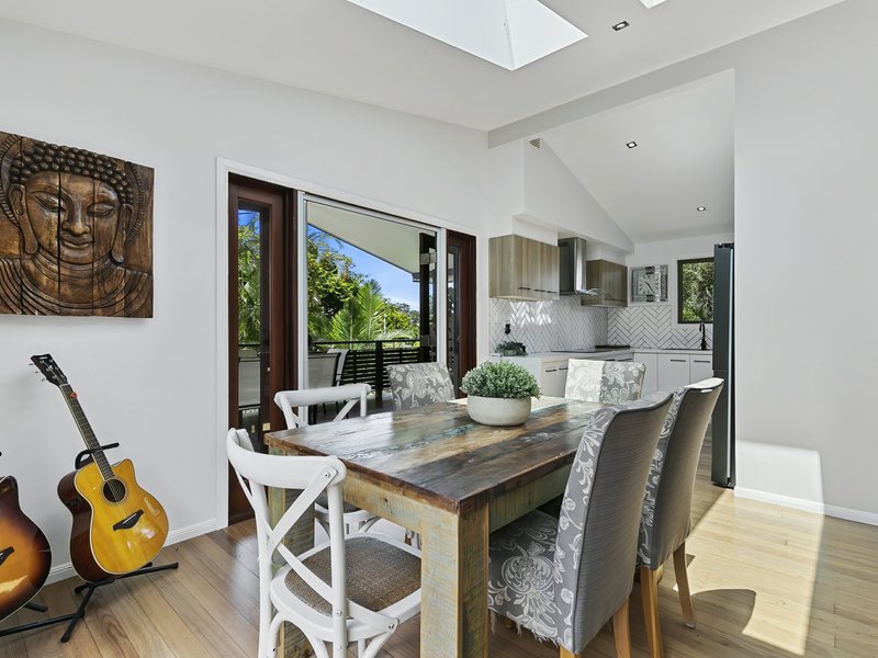 Photo - 27 Wattle Avenue, Bongaree QLD 4507 - Image 9