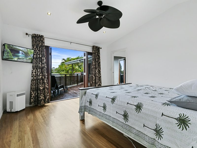 Photo - 27 Wattle Avenue, Bongaree QLD 4507 - Image 16