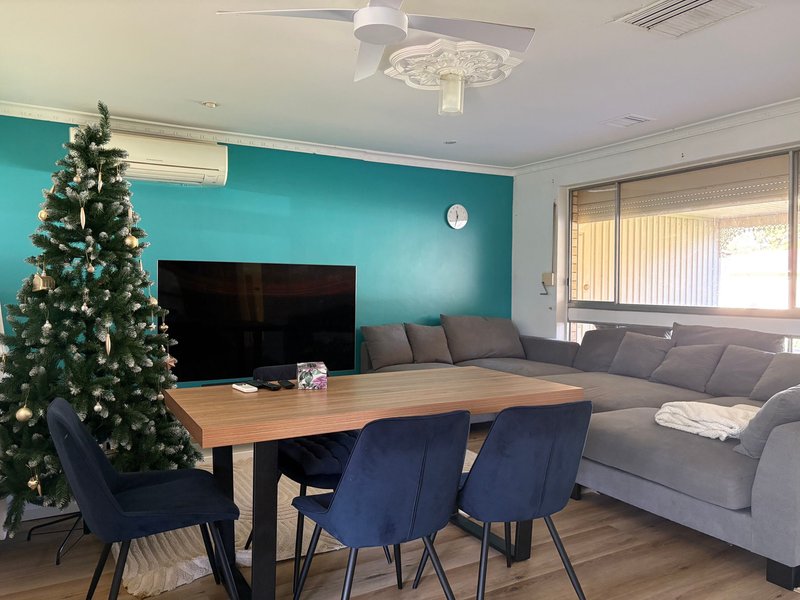 Photo - 27 Wattle Grove, Parafield Gardens SA 5107 - Image 2