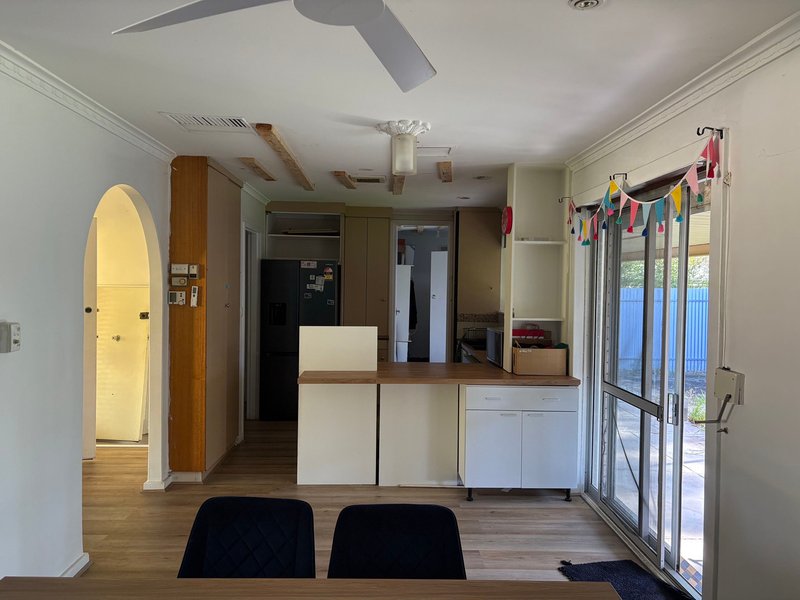 Photo - 27 Wattle Grove, Parafield Gardens SA 5107 - Image 3