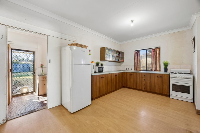Photo - 27 Webb Street, Tailem Bend SA 5260 - Image 3