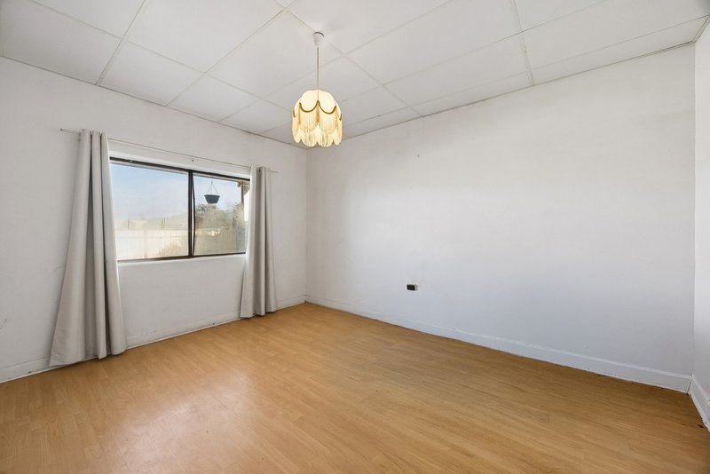 Photo - 27 Webb Street, Tailem Bend SA 5260 - Image 8