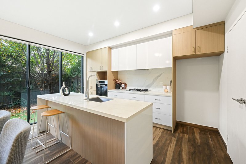 Photo - 27 Weid Place, Kellyville NSW 2155 - Image 4
