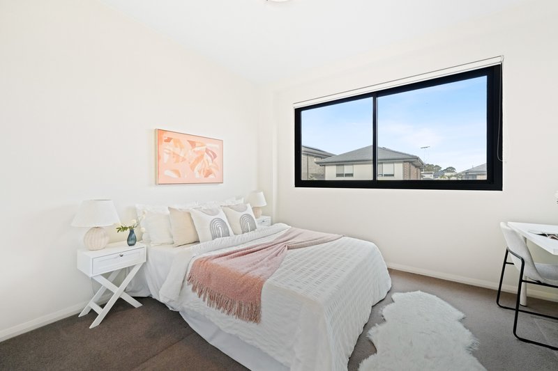 Photo - 27 Weid Place, Kellyville NSW 2155 - Image 11