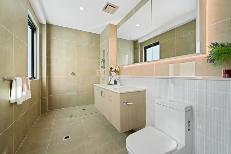 Photo - 27 Weid Place, Kellyville NSW 2155 - Image 14