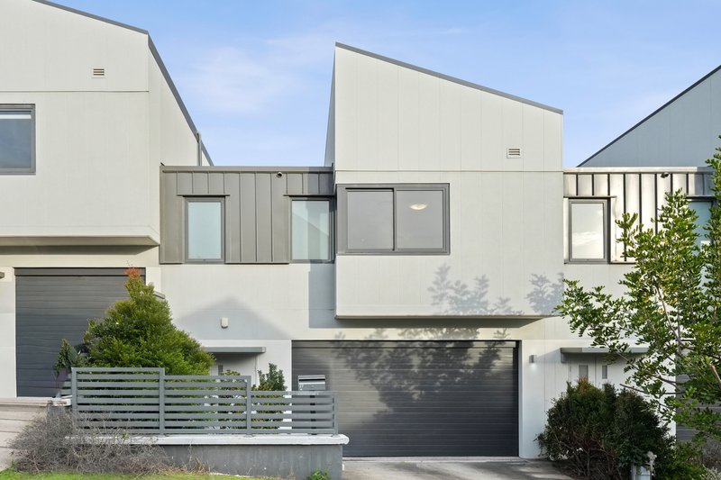 Photo - 27 Weid Place, Kellyville NSW 2155 - Image 16