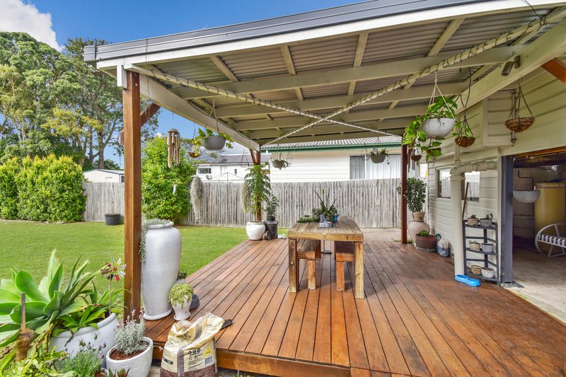 Photo - 27 Wentworth Parade, Golden Beach QLD 4551 - Image 3