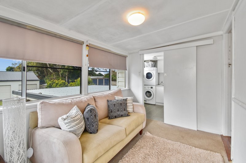 Photo - 27 Wentworth Parade, Golden Beach QLD 4551 - Image 7