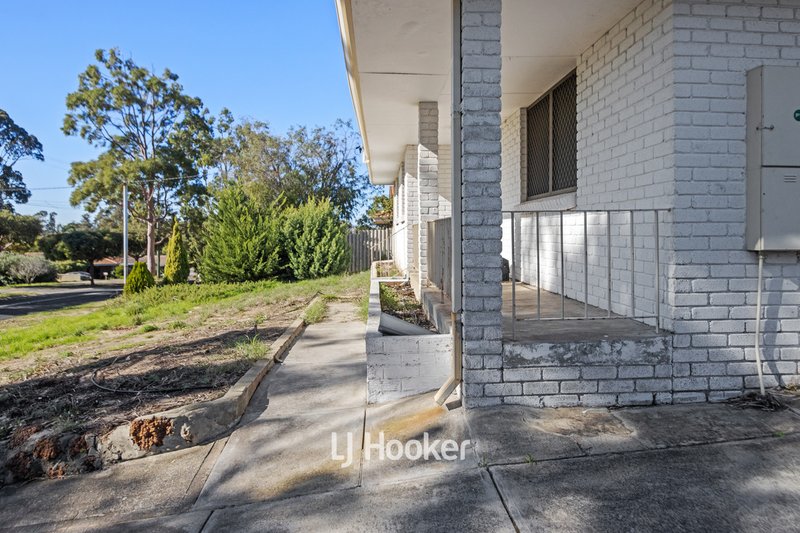 Photo - 27 Westwood Street, Withers WA 6230 - Image 2