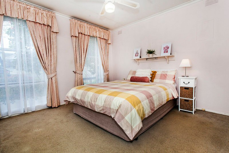 Photo - 27 Wetherby Road, Doncaster VIC 3108 - Image 5