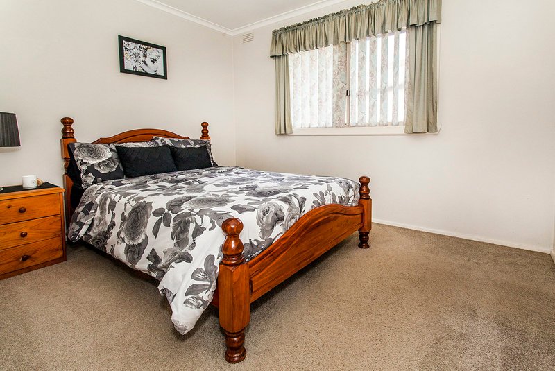 Photo - 27 Wetherby Road, Doncaster VIC 3108 - Image 6