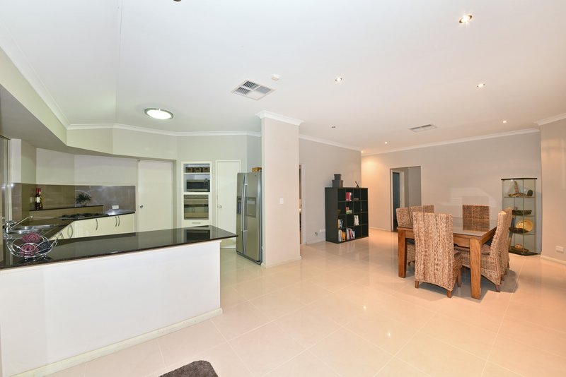 Photo - 27 Weymouth Boulevard, Quinns Rocks WA 6030 - Image 13